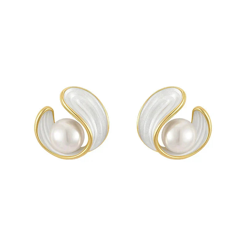 Luxueuze witte opal oorbellen met parels Goud