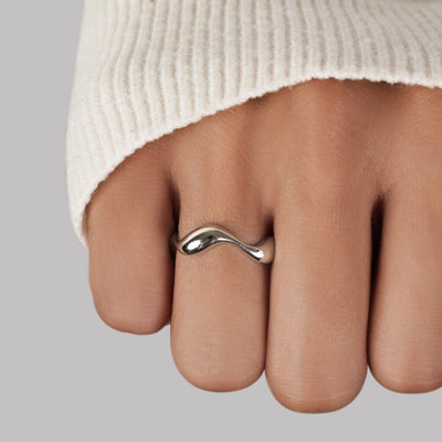 Waves - Minimalistische Ring