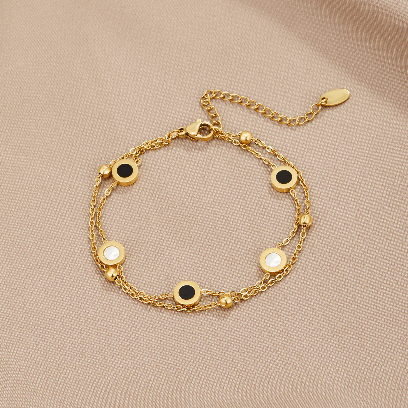 Onyx- en Witsteenarmband