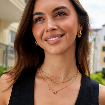 Schone witte parelketting