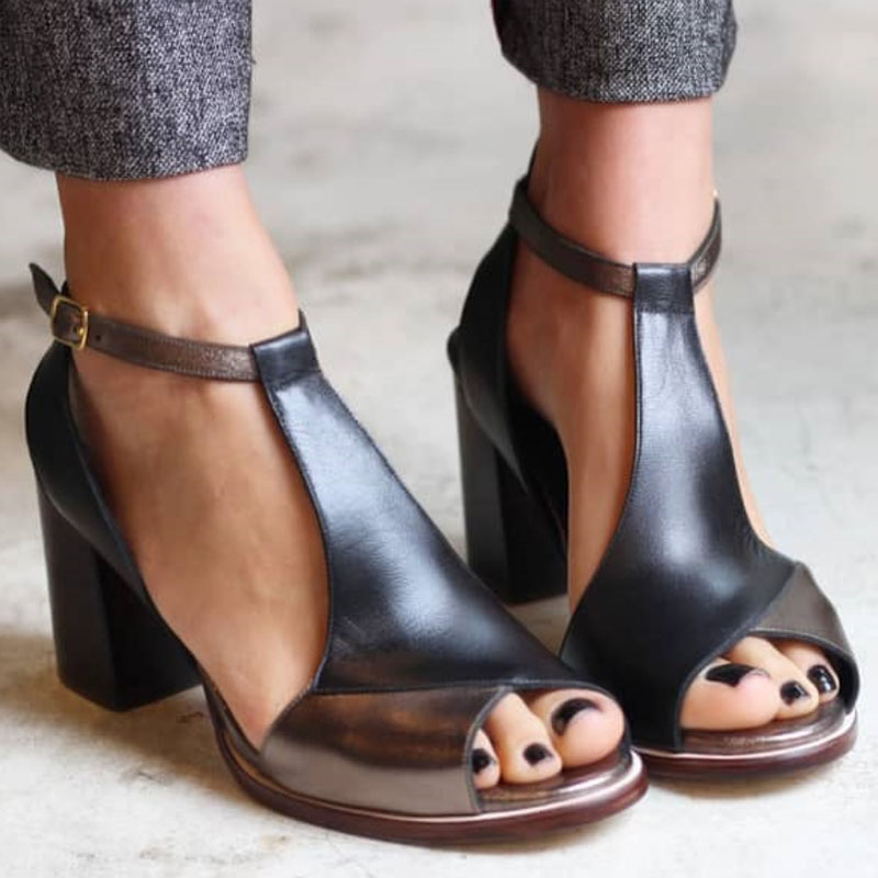 Nadaria | Zwarte peep toe patchwork sandalen met hak