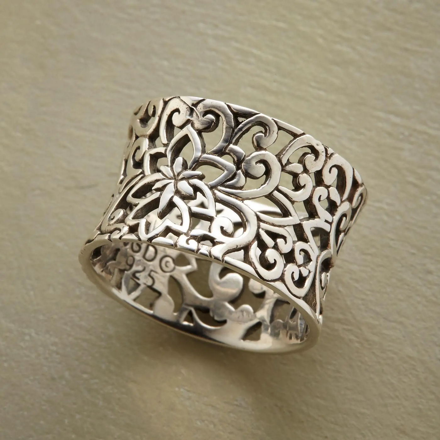 Bonnie - Vintage Zilveren Hohlring