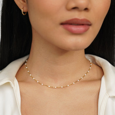 Schone witte parelketting